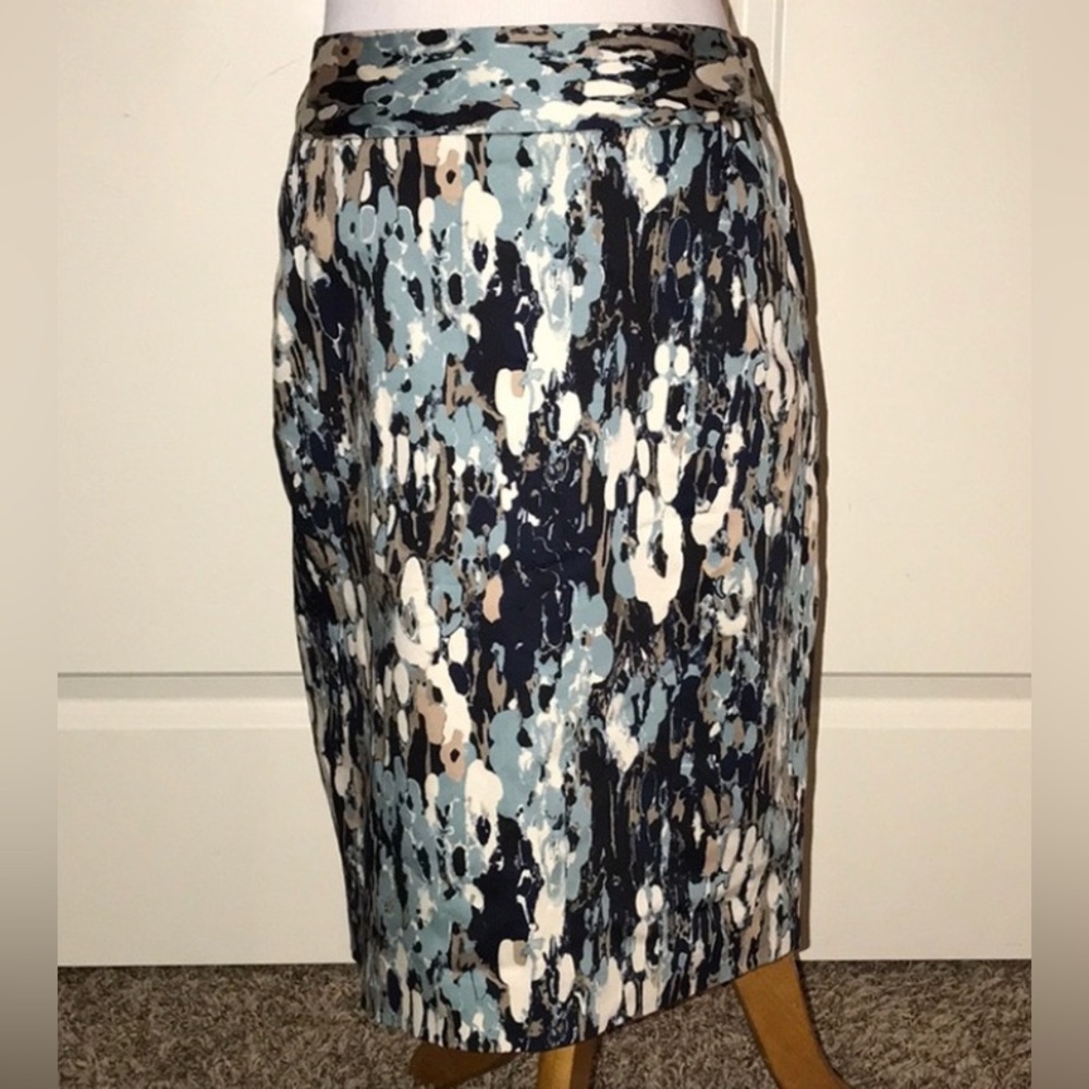 Ann Taylor Blue and Cream Pencil Skirt